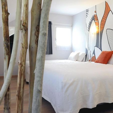 Logis Hotel L'Ayguelade Bielle ภายนอก รูปภาพ
