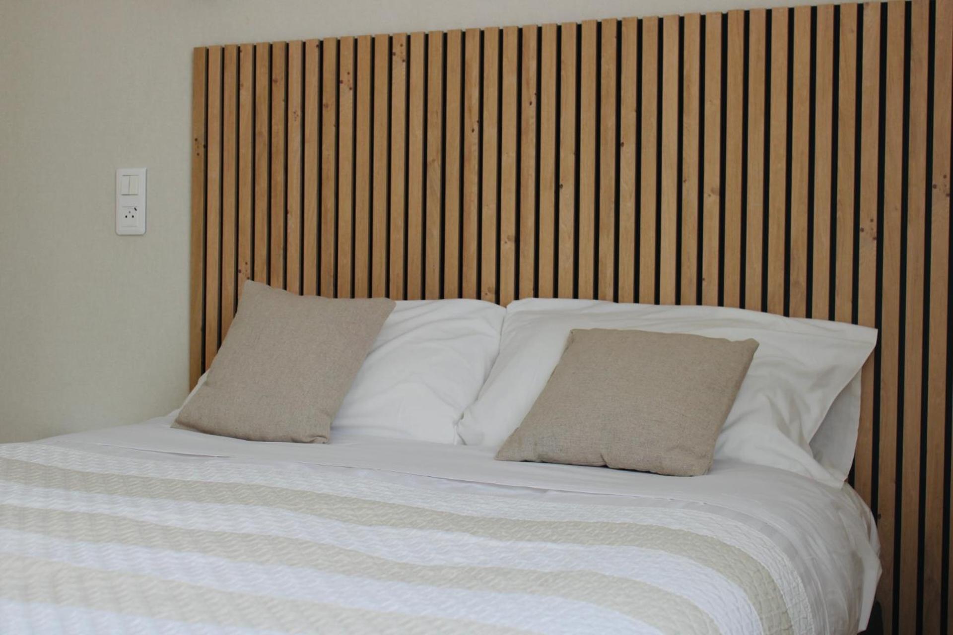 Logis Hotel L'Ayguelade Bielle ภายนอก รูปภาพ