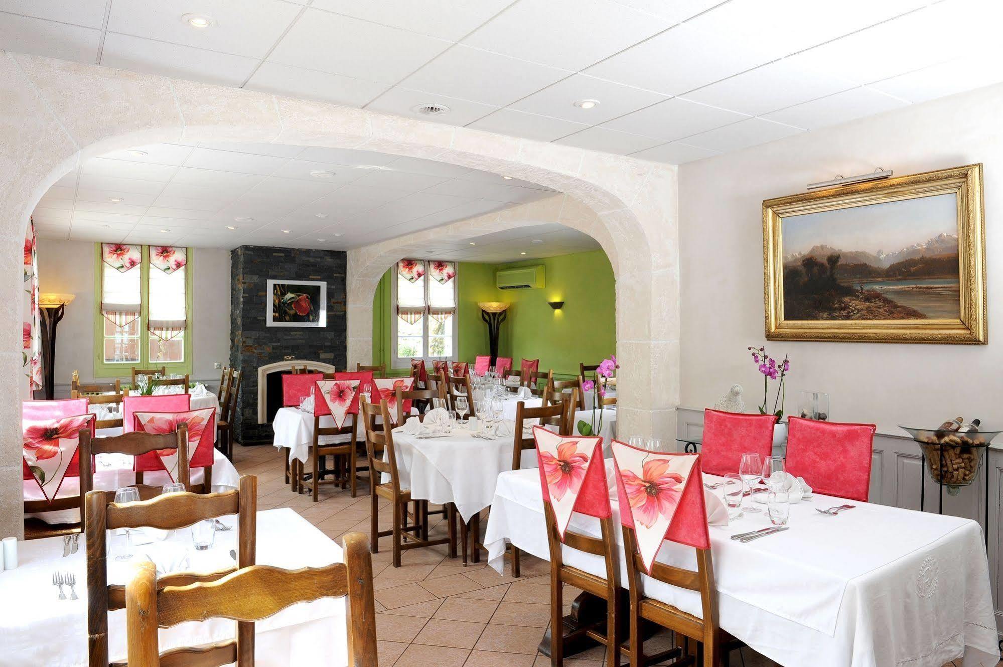 Logis Hotel L'Ayguelade Bielle ภายนอก รูปภาพ